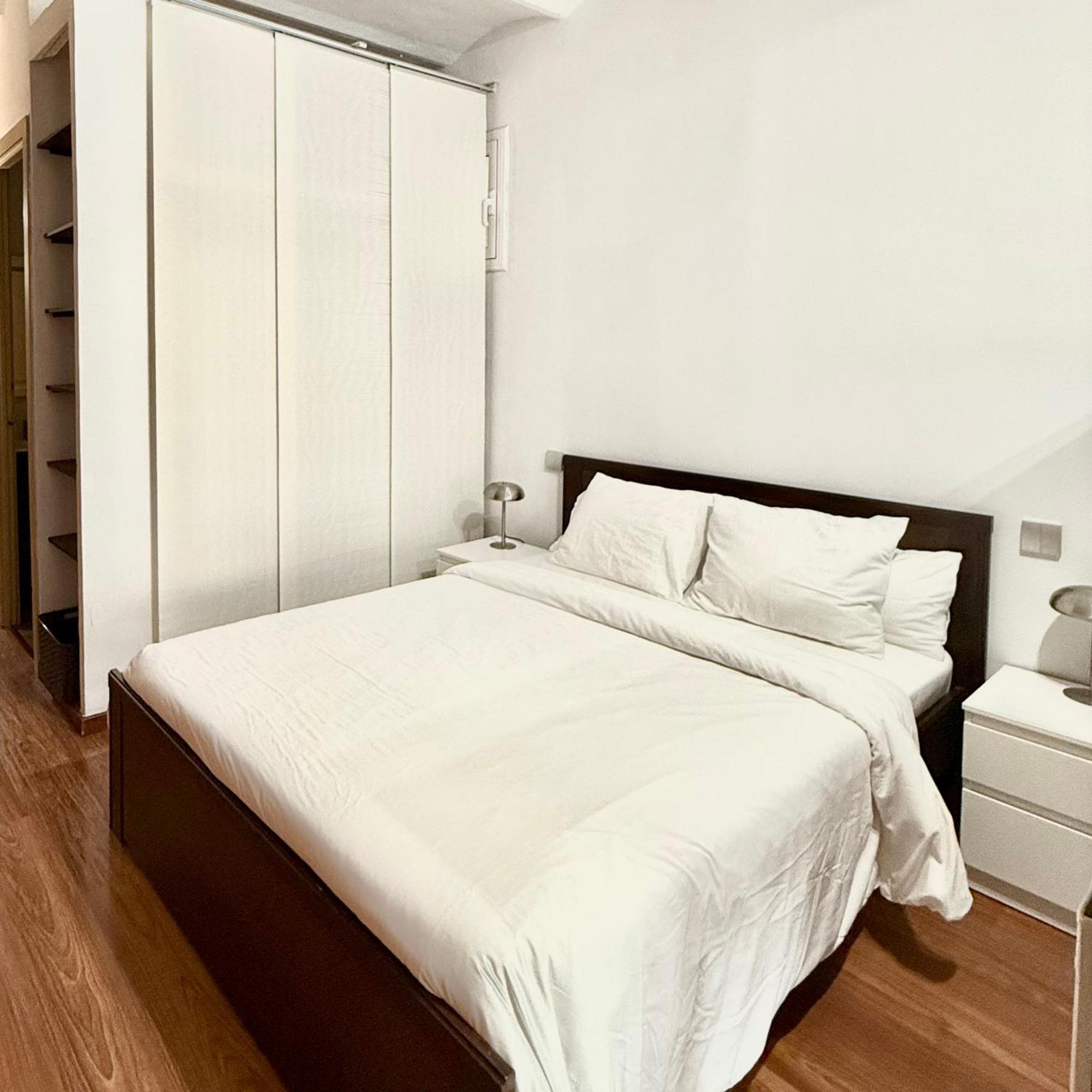 Newly Renovated Stylish Eixample - Great Location Barcelona Exterior photo